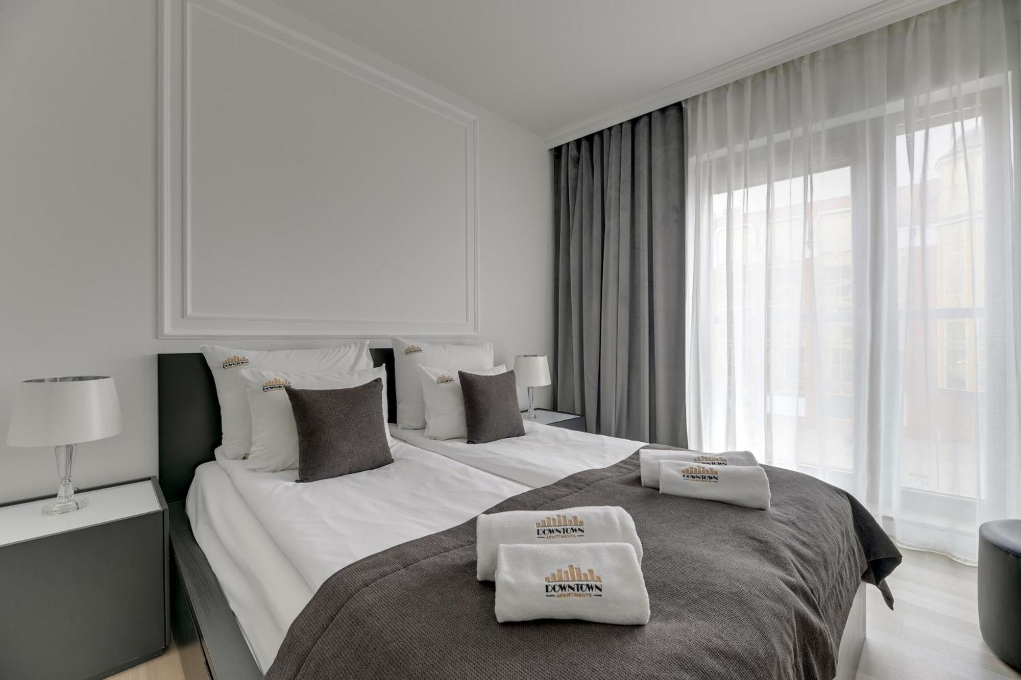 Waterlane Riverside - Spa, Pool, Gym & Parking By Downtown Apartments Danzica Esterno foto